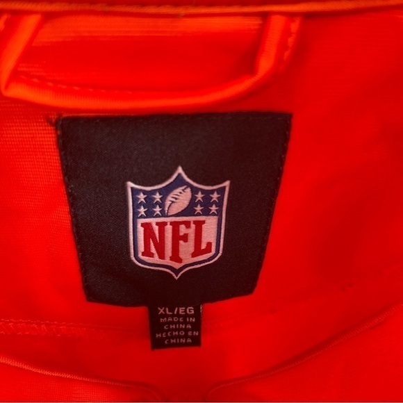 DENVER BRONCOS NFL TEAM APPAREL MEN'S TRACK JACKET XL POLYESTER ORANGE Full zip - Picture 4 of 7